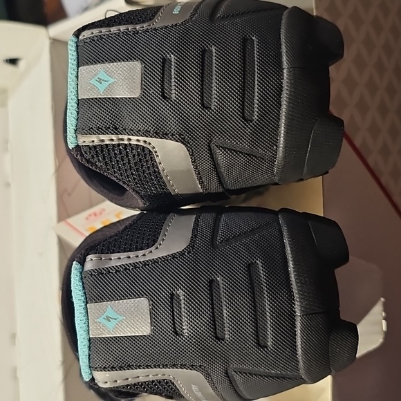 Specialized Motodiva WMN Sz 11 Black Titanium New In Box - Picture 4 of 12